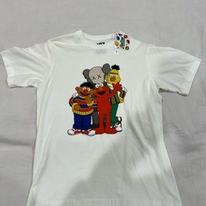 BRAND NEW KAWS X UNIQLO X SESAME STREET TEE